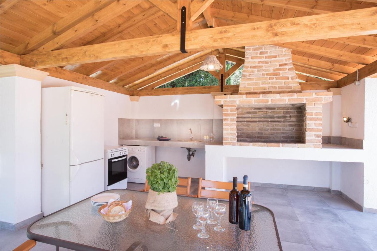 Evropouloi Olive Tree Houseヴィラ エクステリア 写真